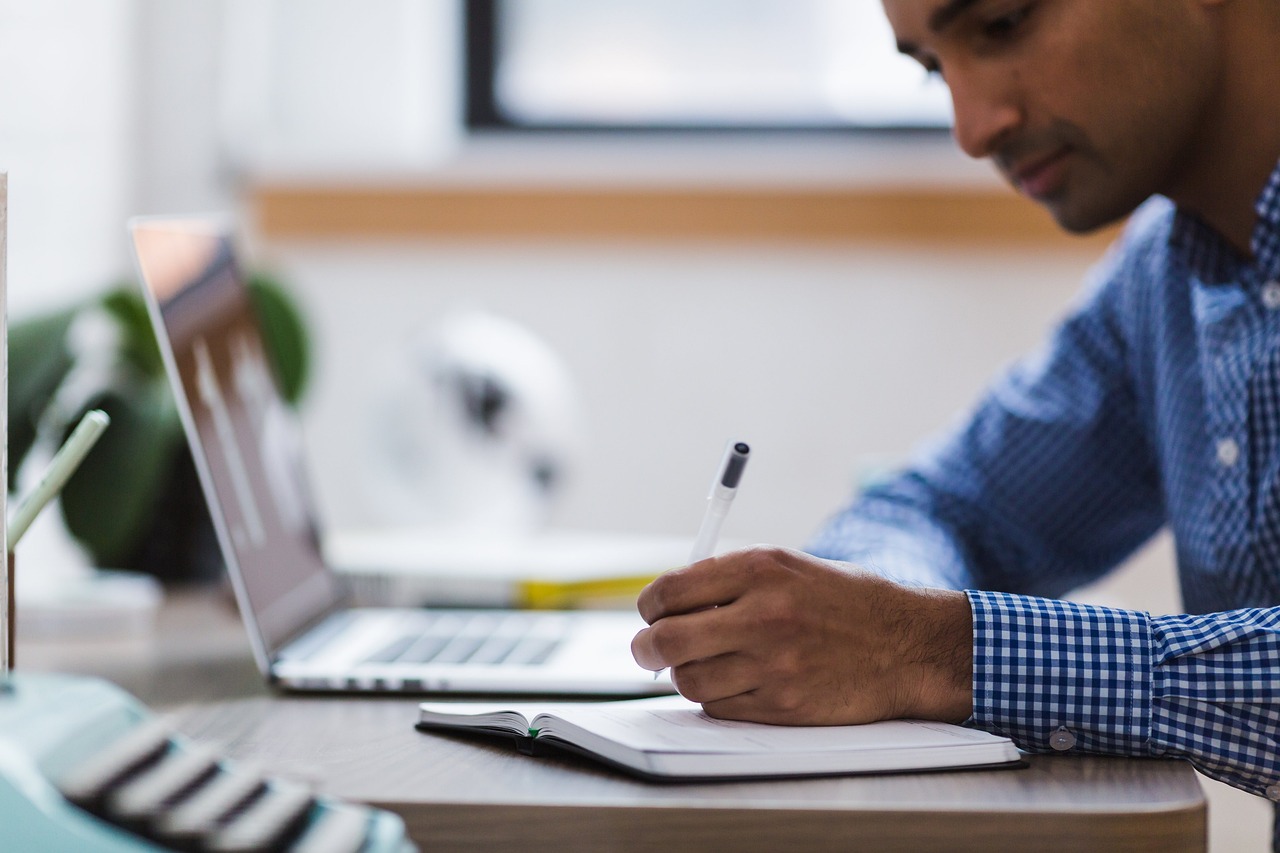 Advantages of Hiring a Professional Genealogist